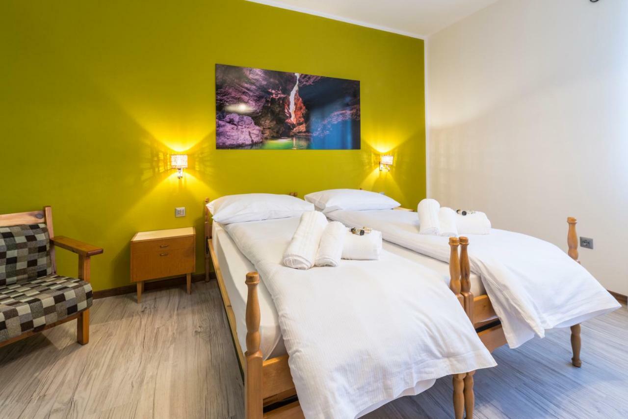 Room&Breakfast Al Canyon Fondo Exterior photo