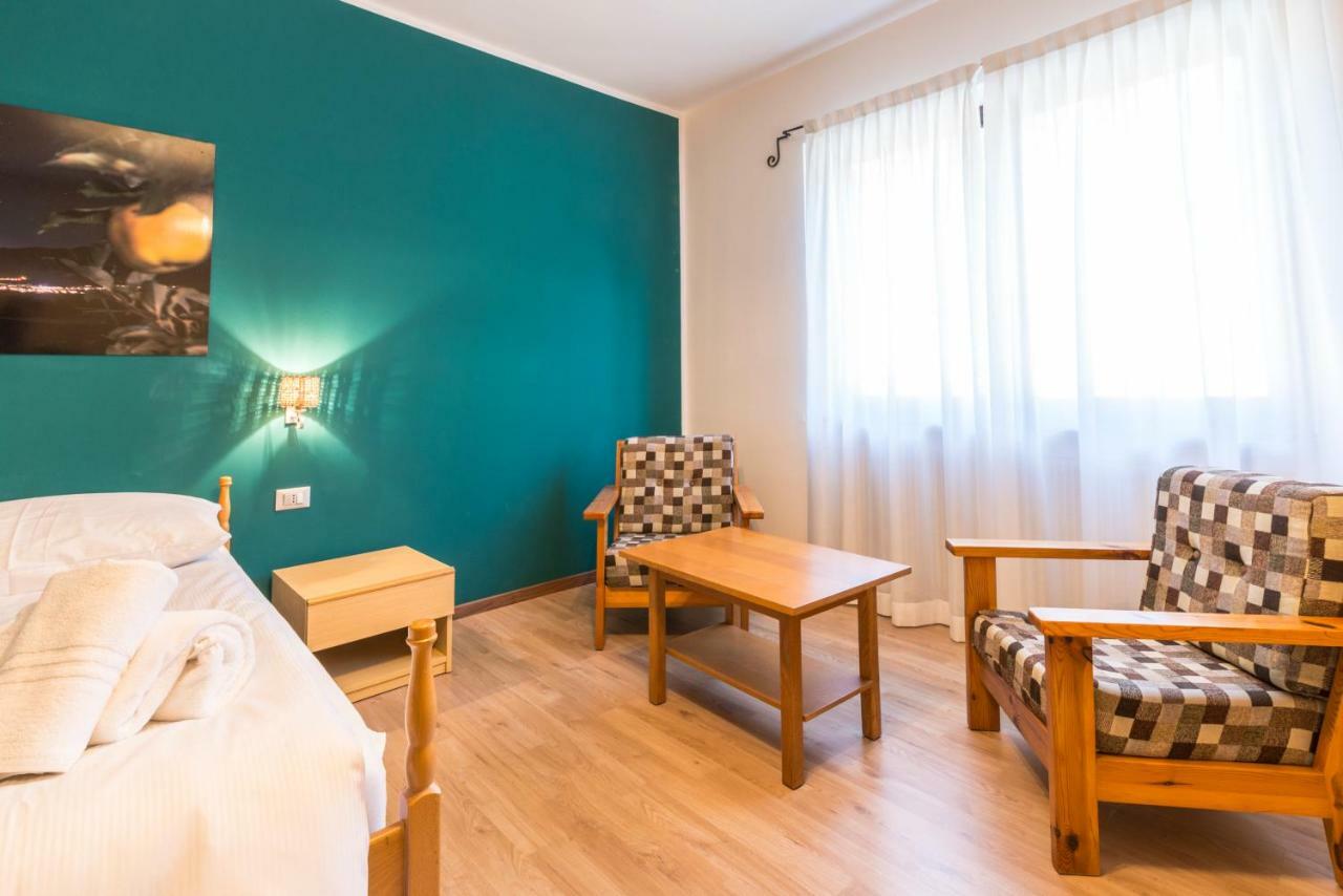 Room&Breakfast Al Canyon Fondo Exterior photo